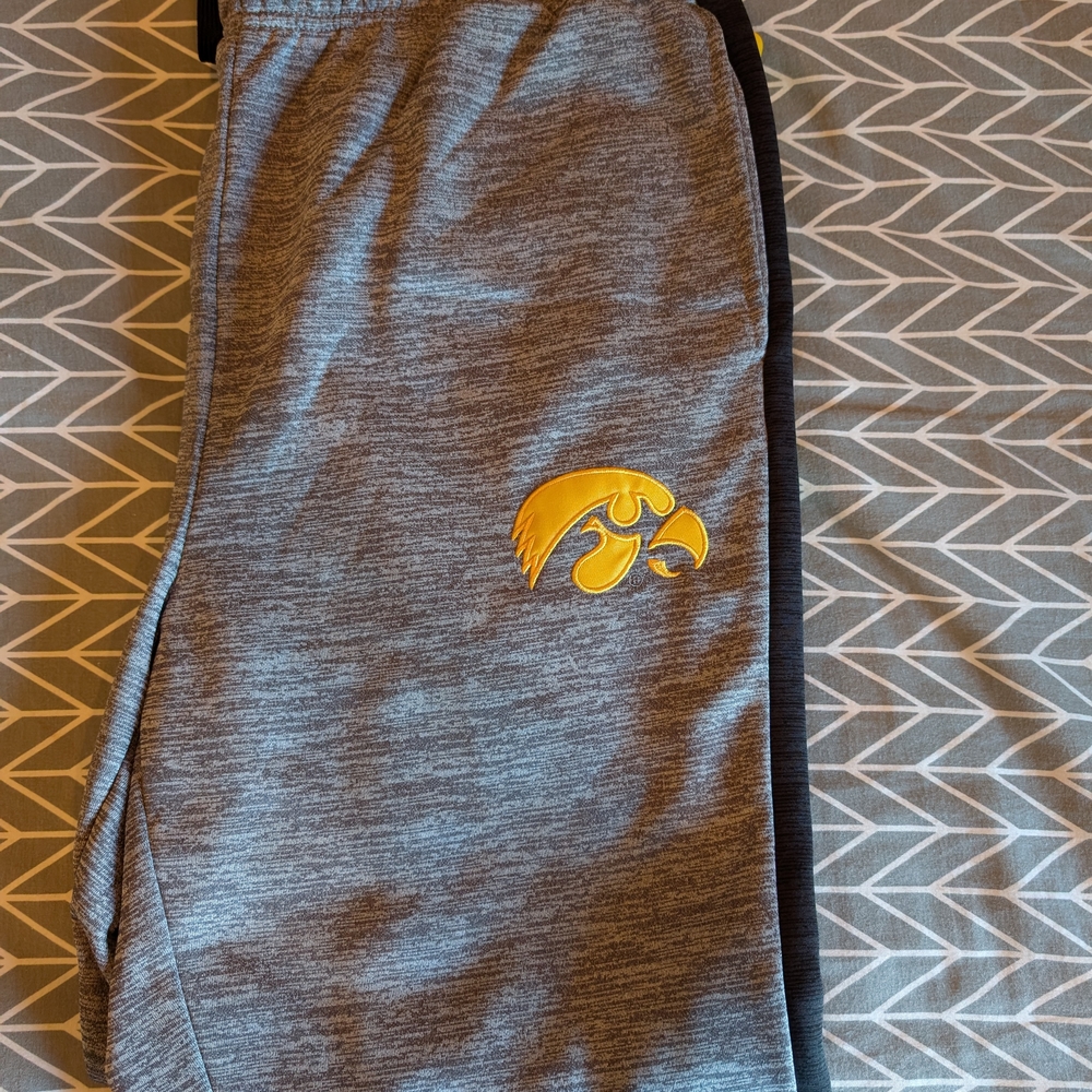 Iowa Hawkeye Sweatpants Men's XL